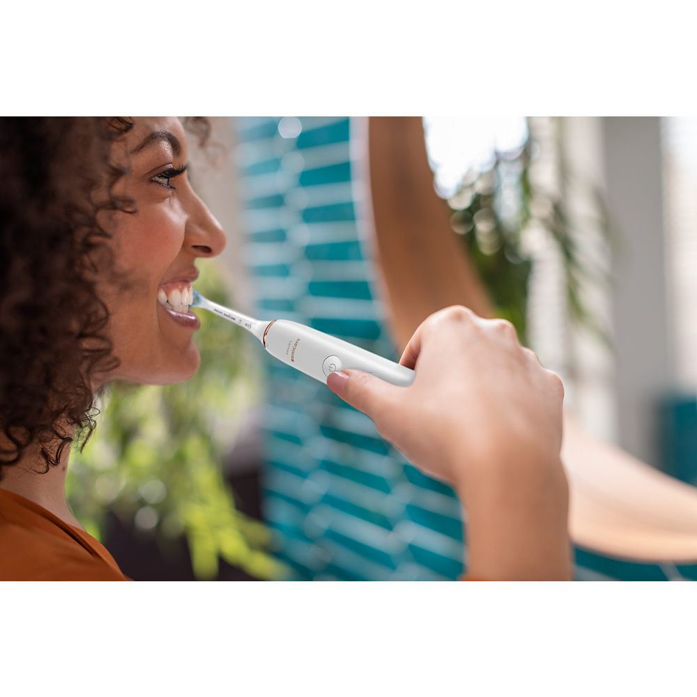 Philips Sonicare električna zobna ščetka Diamond Clean serije 9000 HX9911/94