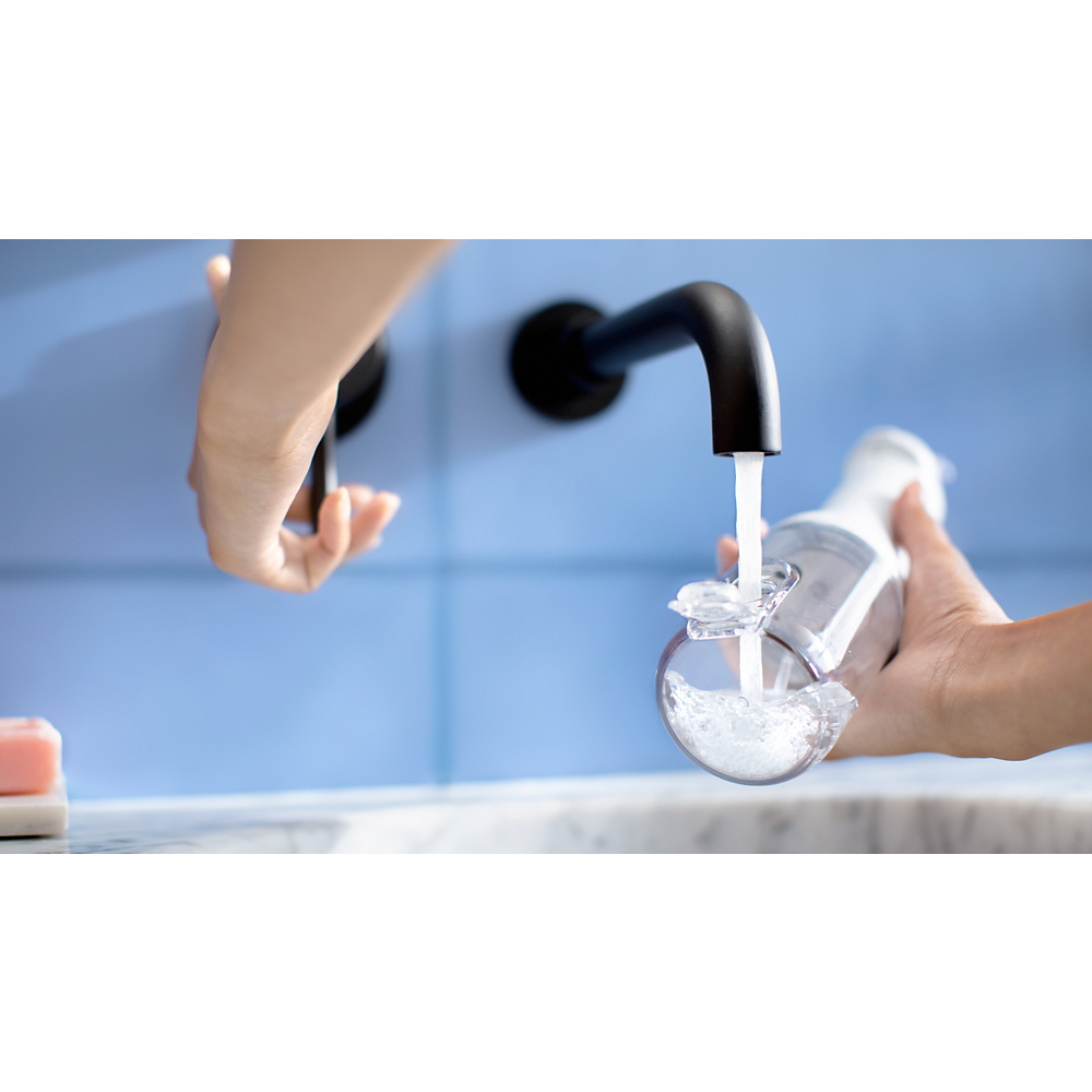 Philips Sonicare Power Flosser zobna prha serije 3000 + električna četkica Diamond Clean serije 9000 HX3886/41