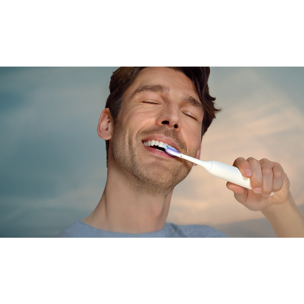 Philips Sonicare električna zobna ščetka serije 7100 HX7420/01