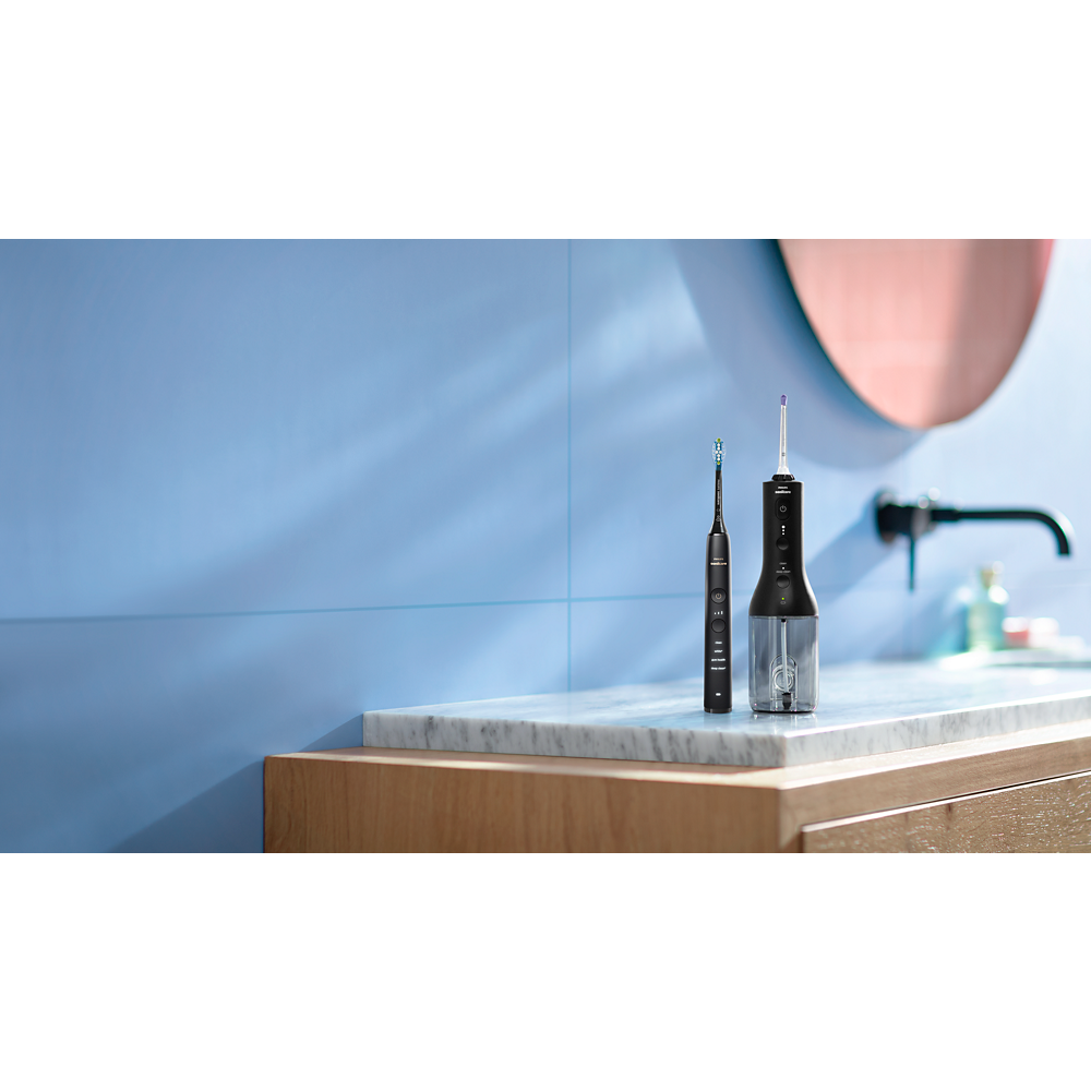 Philips Sonicare Power Flosser zobna prha serije 3000 + električna četkica Diamond Clean serije 9000 HX3886/43