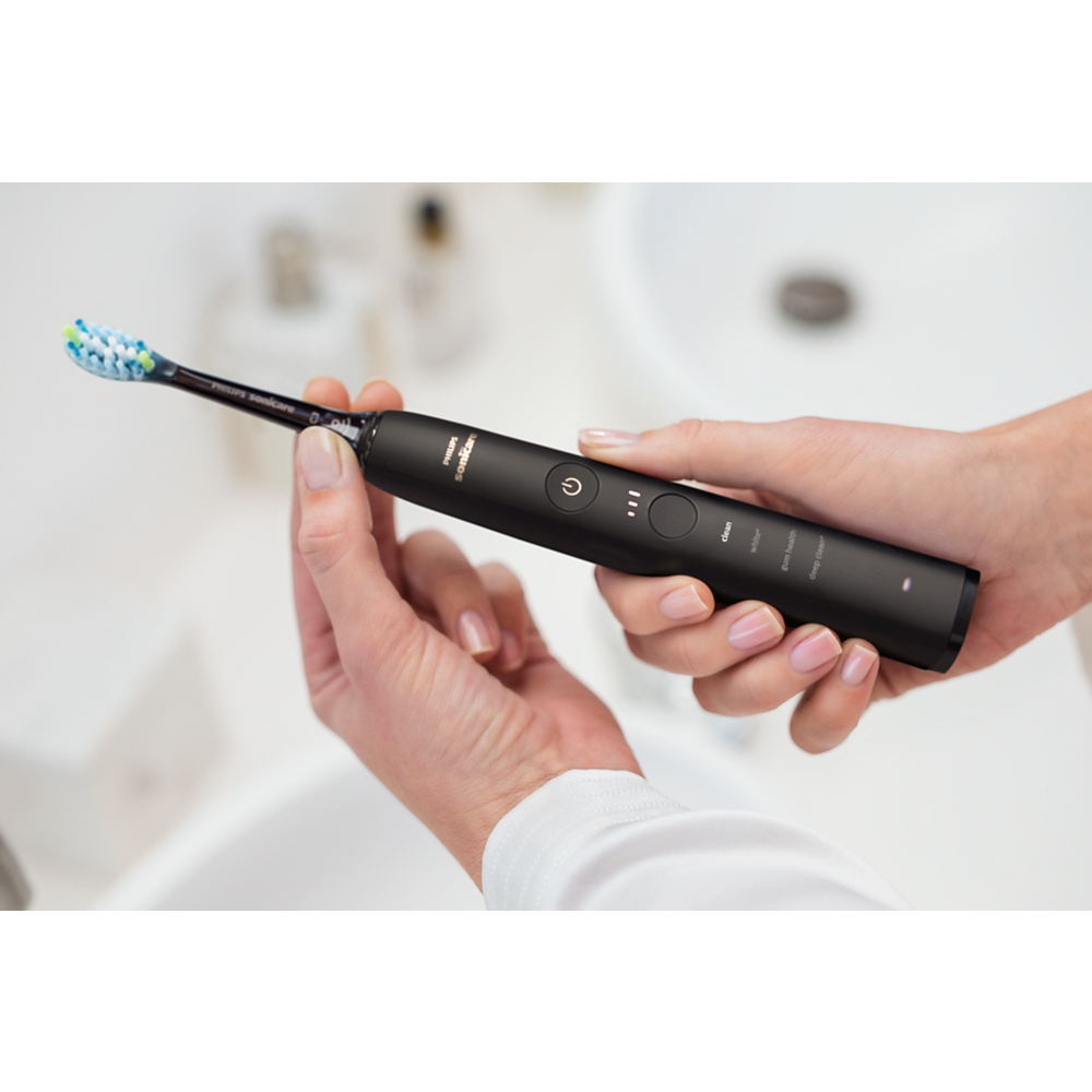 Philips Sonicare Power Flosser zobna prha serije 3000 + električna četkica Diamond Clean serije 9000 HX3886/43