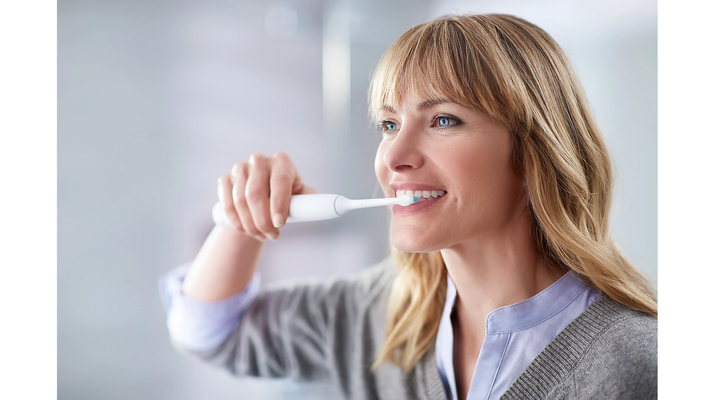 Philips Sonicare električna zobna ščetka Protective Clean serije 4700 HX6483/52