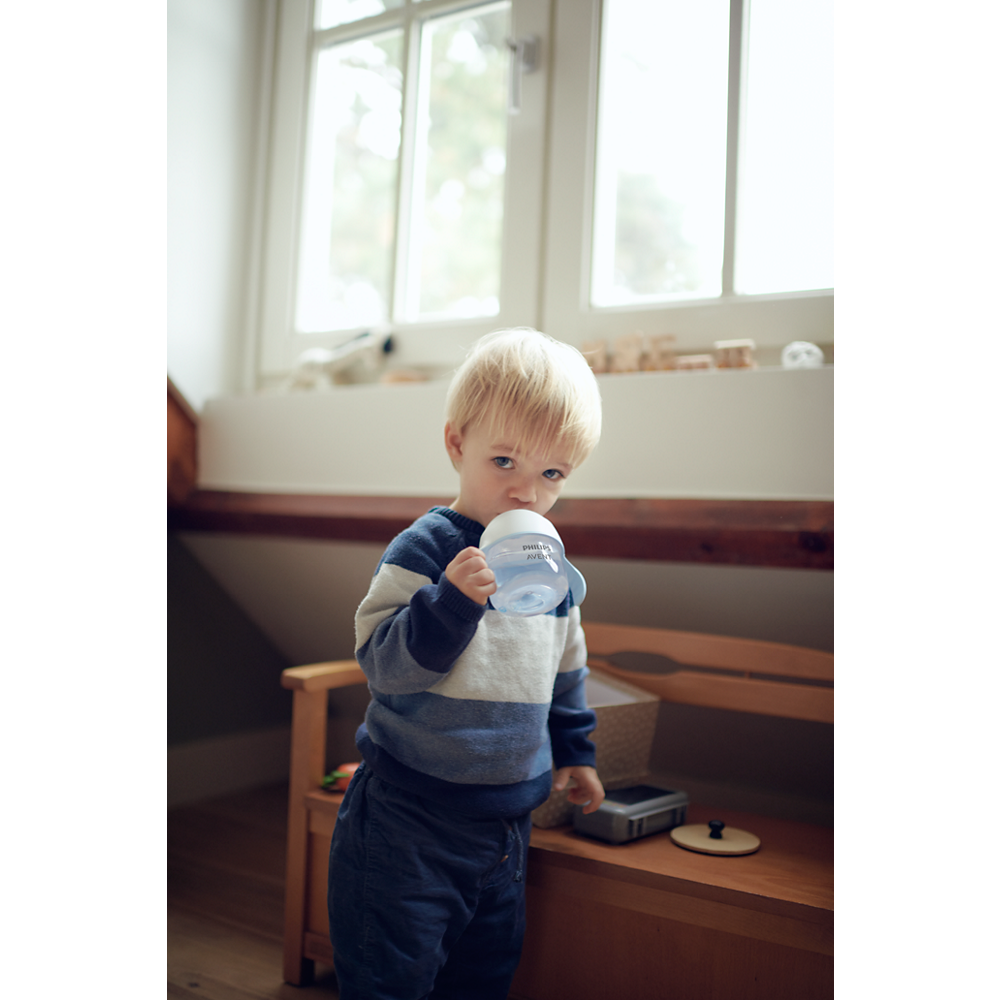 Philips Avent Natural Response lonček za navajanje na samostojno pitje s cucljem SCF263/61