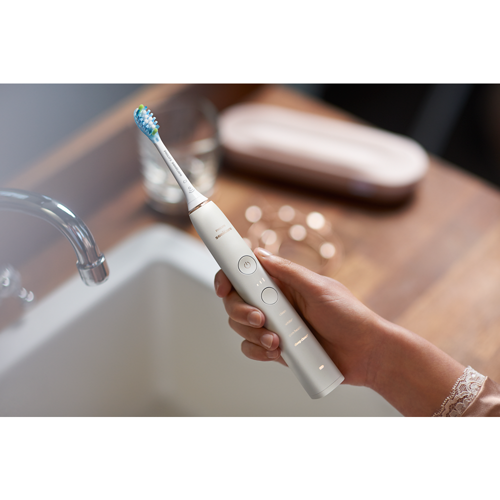 Philips Sonicare električna zobna ščetka Diamond Clean serije 9000 HX9911/94