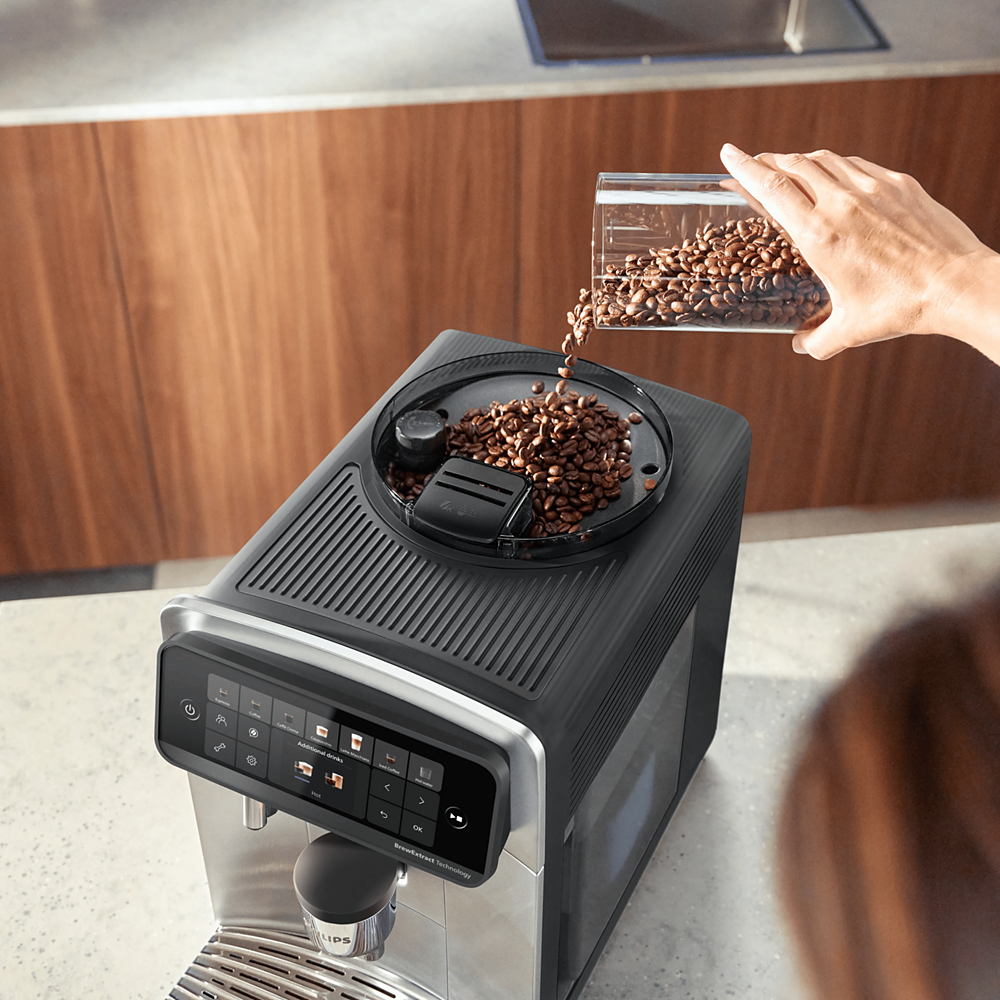 Philips popolnoma samodejni aparat za espresso EP6551/10