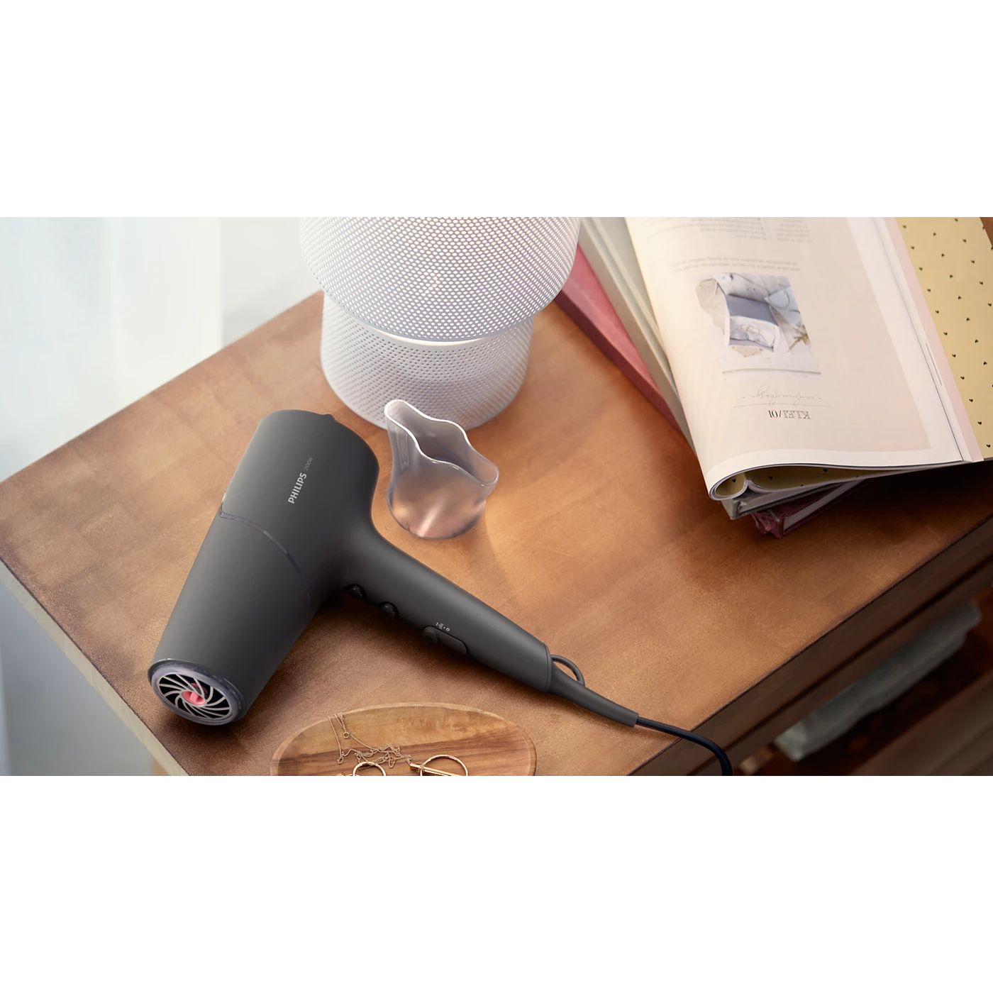 Philips sušilnik za lase serije 5000 BHD504/00